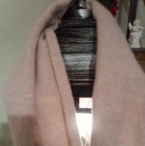 Pink Shimmer Scarf🧣 Liz Claiborne